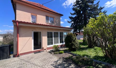 Kaufen Einfamilienhaus, Einfamilienhaus, Brižitská, Bratislava - Dúbra