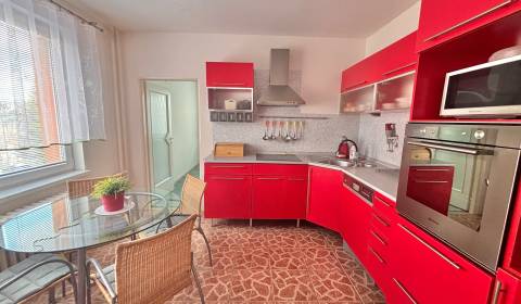 Kaufen 3-Zimmer-Wohnung, 3-Zimmer-Wohnung, M.R.Štefánika, Čadca, Slowa