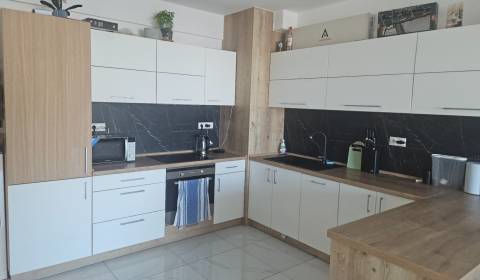 Kaufen 2-Zimmer-Wohnung, 2-Zimmer-Wohnung, Námestie Matice slovenskej,