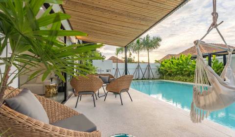 EXKLUSIVE VILLA MIT 5 SCHLAFZIMMERN UND POOL– ZAHLUNG IN EUR MÖGLICH
