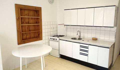 Mieten 3-Zimmer-Wohnung, 3-Zimmer-Wohnung, Štúrova, Poprad, Slowakei