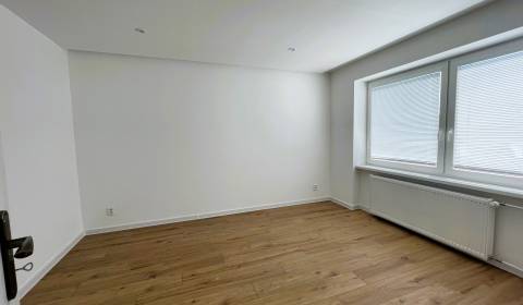 Kaufen 3-Zimmer-Wohnung, 3-Zimmer-Wohnung, Komenského, Michalovce, Slo