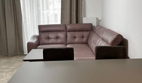 Mieten 3-Zimmer-Wohnung, 3-Zimmer-Wohnung, Piaristická, Nitra, Slowake