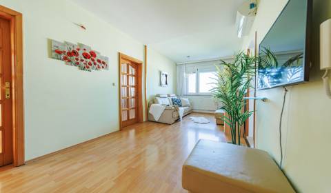 Kaufen 3-Zimmer-Wohnung, 3-Zimmer-Wohnung, Markova, Bratislava - Petrž