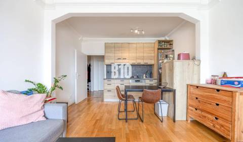 Kaufen 4-Zimmer-Wohnung, 4-Zimmer-Wohnung, Martinčekova, Bratislava II