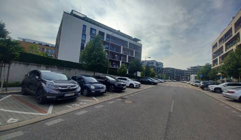 Mieten 1-Zimmer-Wohnung, 1-Zimmer-Wohnung, Béžová, Bratislava - Petrža