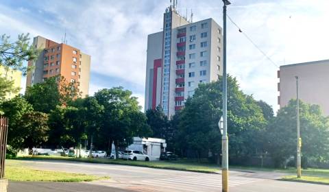 Mieten 3-Zimmer-Wohnung, 3-Zimmer-Wohnung, Mamateyova, Bratislava - Pe