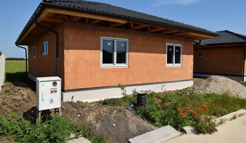 Kaufen Einfamilienhaus, Einfamilienhaus, Topolnica, Galanta, Slowakei