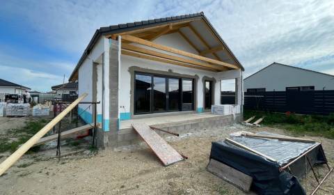 Kaufen Einfamilienhaus, Einfamilienhaus, Karasova, Senec, Slowakei