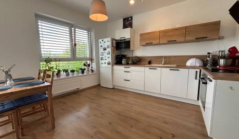 Mieten 2-Zimmer-Wohnung, 2-Zimmer-Wohnung, Rulandská, Trenčín, Slowake