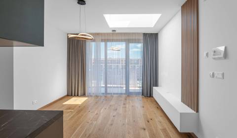 Kaufen 2-Zimmer-Wohnung, 2-Zimmer-Wohnung, Košická, Bratislava - Ružin
