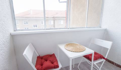 Kaufen Garconniere, Garconniere, Belehradská, Bratislava - Nové Mesto,