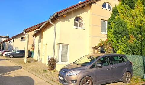 Mieten 3-Zimmer-Wohnung, 3-Zimmer-Wohnung, Muškátová, Senec, Slowakei