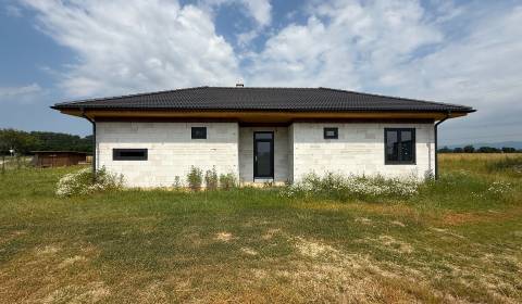 Kaufen Einfamilienhaus, Einfamilienhaus, Levice, Slowakei