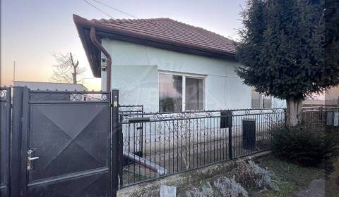 Kaufen Einfamilienhaus, Einfamilienhaus, Nové Zámky, Slowakei