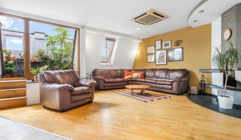 Kaufen 4-Zimmer-Wohnung, 4-Zimmer-Wohnung, Štefánikova, Bratislava - S