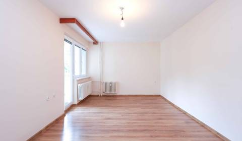 Kaufen 3-Zimmer-Wohnung, 3-Zimmer-Wohnung, Svetlá, Bratislava - Staré