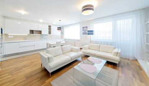 Mieten 3-Zimmer-Wohnung, 3-Zimmer-Wohnung, Saratovská, Bratislava - Dú