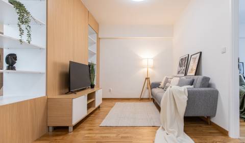 Kaufen 3-Zimmer-Wohnung, 3-Zimmer-Wohnung, Blumentálska, Bratislava -