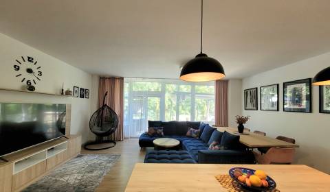 Kaufen 3-Zimmer-Wohnung, 3-Zimmer-Wohnung, Banská Bystrica, Slowakei