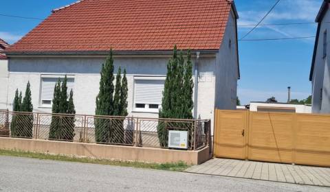 Kaufen Einfamilienhaus, Einfamilienhaus, Riadok, Malacky, Slowakei