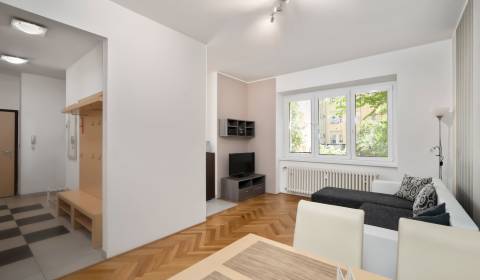 Kaufen 3-Zimmer-Wohnung, 3-Zimmer-Wohnung, Karadžičova, Bratislava - S