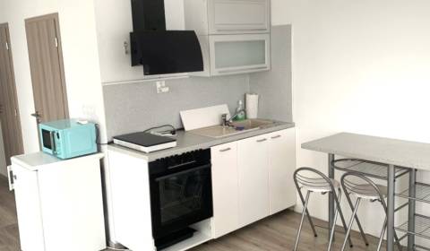 Mieten 2-Zimmer-Wohnung, 2-Zimmer-Wohnung, Jarabínkova, Bratislava - R