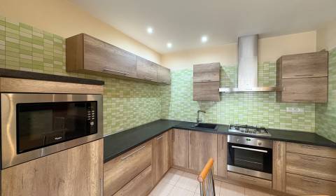 Kaufen 3-Zimmer-Wohnung, 3-Zimmer-Wohnung, Levice, Slowakei