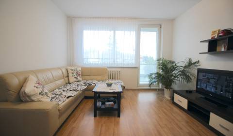 Kaufen 3-Zimmer-Wohnung, 3-Zimmer-Wohnung, Na Revíne, Bratislava - Nov