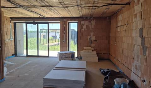 Kaufen Einfamilienhaus, Einfamilienhaus, Šajdíkove humence, Senica, Sl