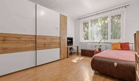 Kaufen 3-Zimmer-Wohnung, 3-Zimmer-Wohnung, Bratislavská, Senec, Slowak