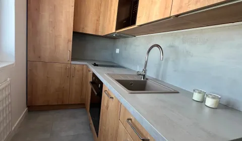 Mieten 1-Zimmer-Wohnung, 1-Zimmer-Wohnung, Svätoplukova, Pezinok, Slow
