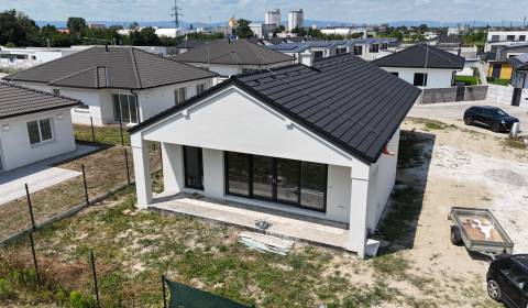 Kaufen Einfamilienhaus, Einfamilienhaus, Karasova, Senec, Slowakei