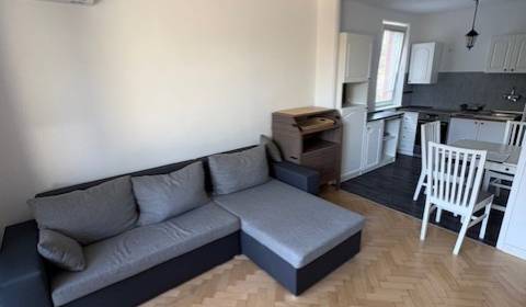 Mieten 3-Zimmer-Wohnung, 3-Zimmer-Wohnung, Gagarinova, Trenčín, Slowak