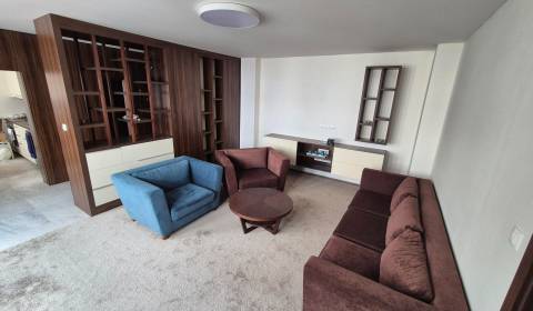 Mieten 2-Zimmer-Wohnung, 2-Zimmer-Wohnung, Dunajská, Bratislava - Star