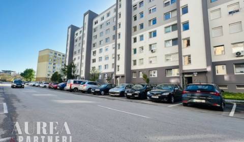Kaufen 3-Zimmer-Wohnung, 3-Zimmer-Wohnung, T.Vansovej, Nové Zámky, Slo