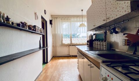 Kaufen 4-Zimmer-Wohnung, 4-Zimmer-Wohnung, Zvolen, Slowakei