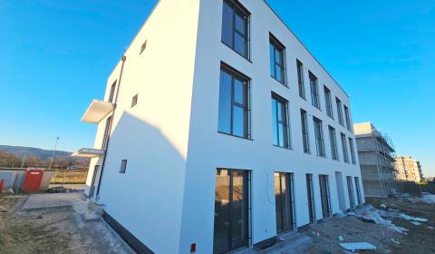 Kaufen 2-Zimmer-Wohnung, 2-Zimmer-Wohnung, Dúhová, Pezinok, Slowakei