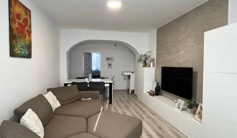 Mieten 2-Zimmer-Wohnung, 2-Zimmer-Wohnung, Komárno, Slowakei