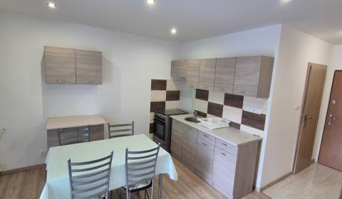 Mieten 1-Zimmer-Wohnung, 1-Zimmer-Wohnung, Nové Zámky, Slowakei