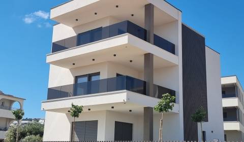 KROATIEN - 4-Zimmer-Wohnungen mit geräumigen Kellern - VODICE