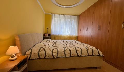Kaufen 4-Zimmer-Wohnung, 4-Zimmer-Wohnung, Levice, Slowakei