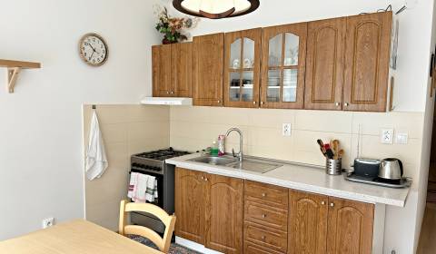 Kaufen 3-Zimmer-Wohnung, 3-Zimmer-Wohnung, Trieda Hradca Králové, Bans