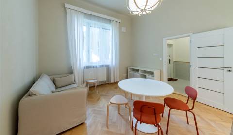 Mieten 2-Zimmer-Wohnung, 2-Zimmer-Wohnung, Tolstého, Bratislava - Star