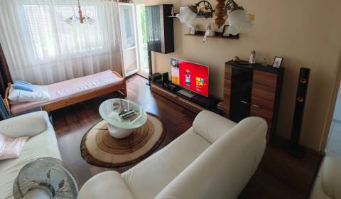 Kaufen 3-Zimmer-Wohnung, 3-Zimmer-Wohnung, Severná, Banská Bystrica, S