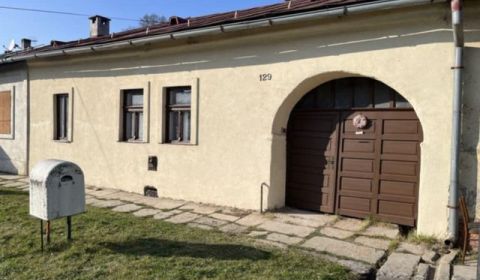 Geräumiges Einfamilienhaus in Hniezdne mit großem Potenzial