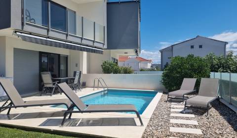 KROATIEN - ZWEI Wohnungen zu einem Preis - VODICE, ŠIBENIK