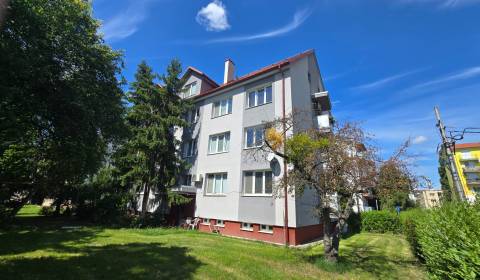 Kaufen 4-Zimmer-Wohnung, 4-Zimmer-Wohnung, Hanácka, Bratislava - Ružin