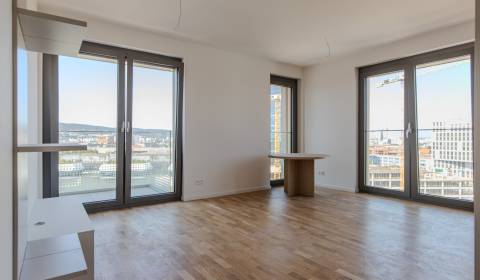 Mieten 3-Zimmer-Wohnung, 3-Zimmer-Wohnung, Bottova, Bratislava - Staré