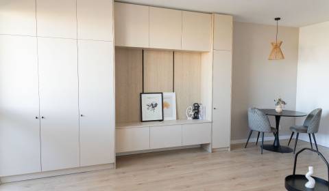 Kaufen 2-Zimmer-Wohnung, 2-Zimmer-Wohnung, Bučinová, Bratislava - Vrak